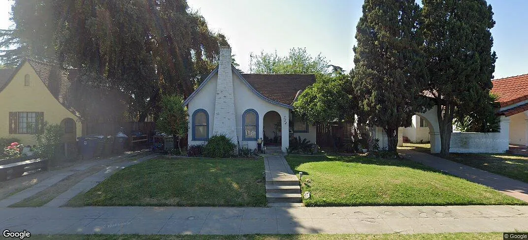724 W Yosemite Ave photo 1