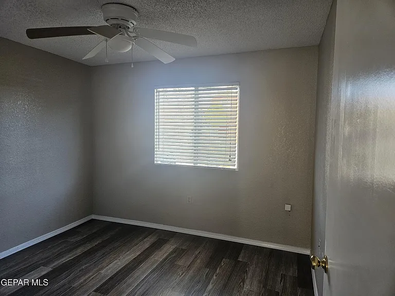 11054 Sunshine Ct — Photo 7