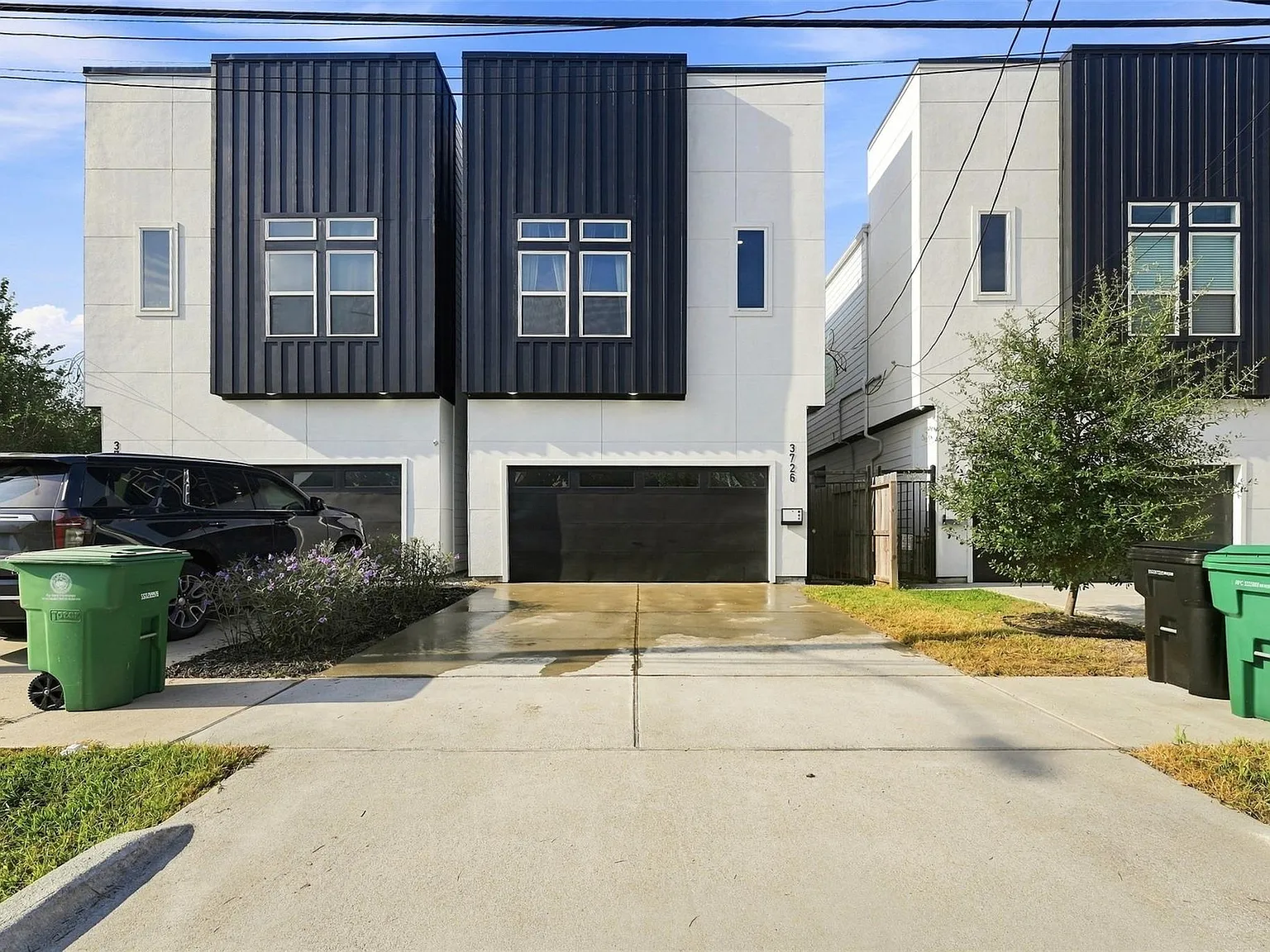 3 bed, 2.5 bath, 1849 sqft, $2,600 — Photo 1