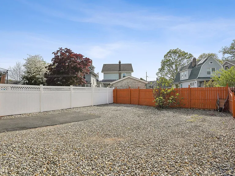 124 Dalton St #1 — Photo 12