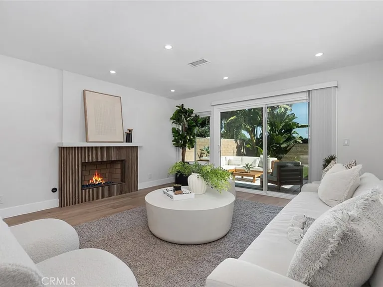 3871 Hendrix St — Photo 6