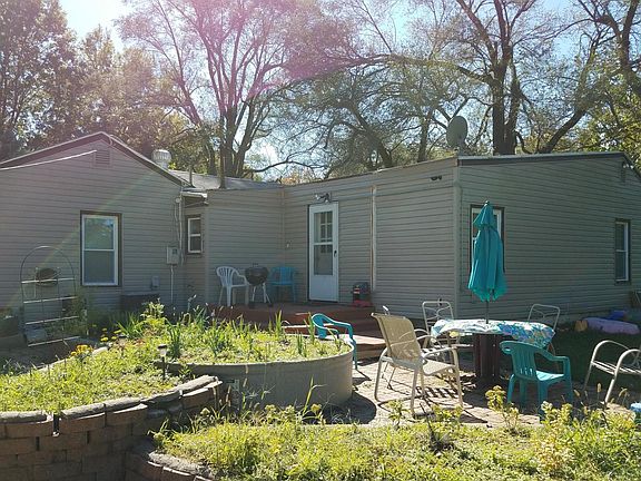 3rd image of 8810 E 92nd St