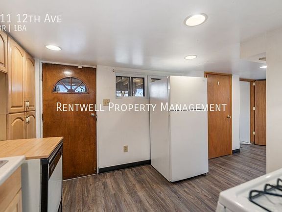 3rd image of 911 12th Ave