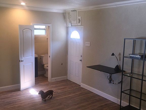 2nd image of 1509 S Jefferson Ave