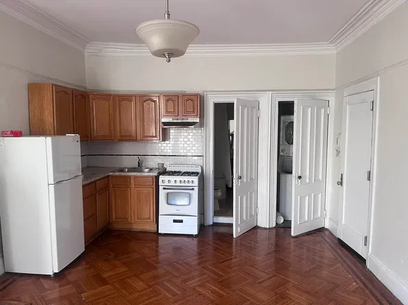 57 7th Avenue #4R, photo 1