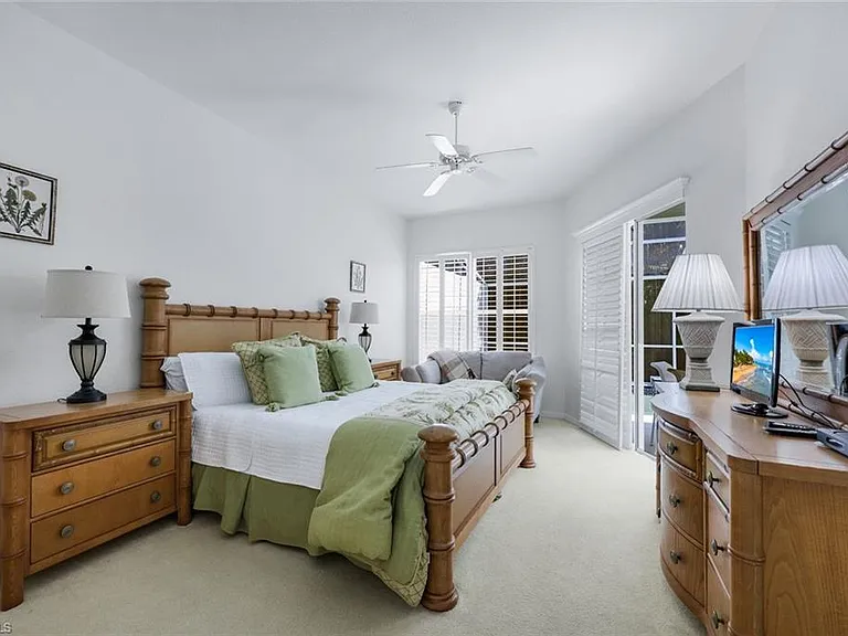 1818 Leamington Ln — Photo 13