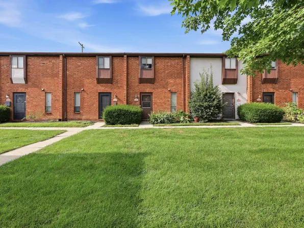 67 Merlin Dr, Westerville, OH 43081