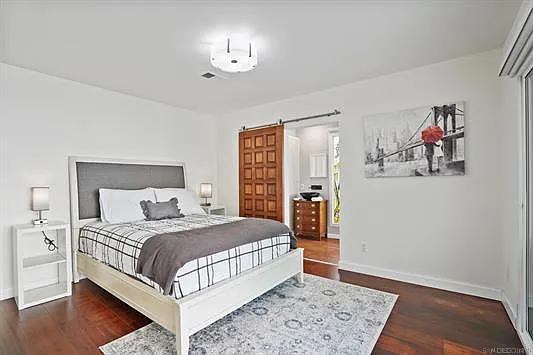 900 Highland Dr — Photo 17