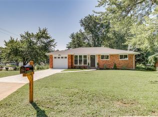 10600 Meath Dr, Saint Louis, MO