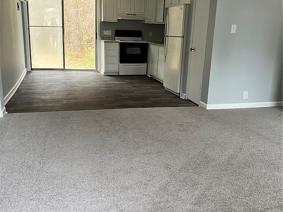 2nd image of 622 Dashland Dr #B
