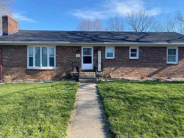 226 Savannah Dr photo 1