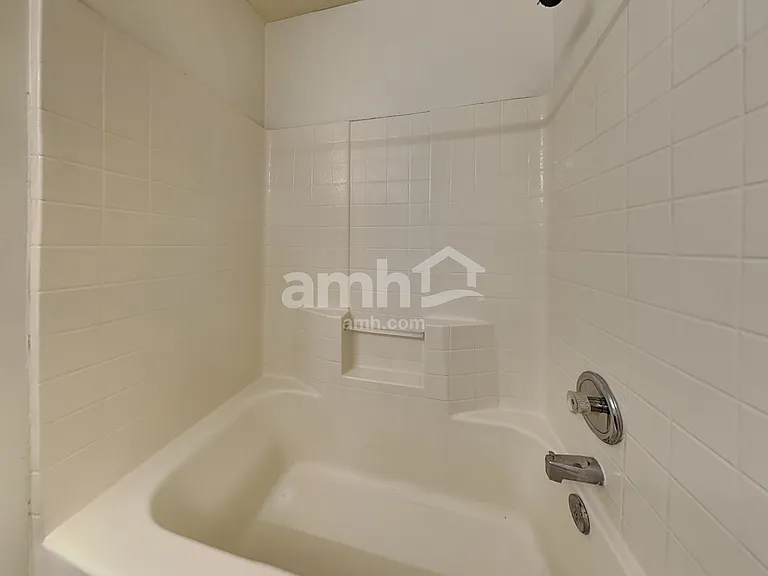 1528 Englewood Dr — Photo 19