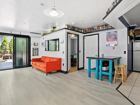 27 Meserole St APT 1R, Brooklyn, NY 11206