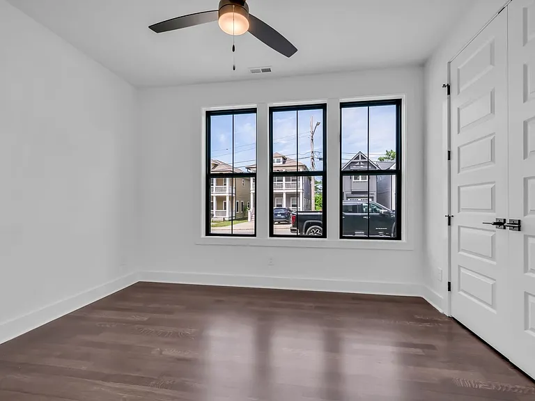 1114 Leland Ave — Photo 12