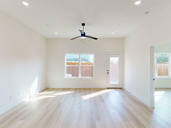 3rd image of 4416 Fatima Dr