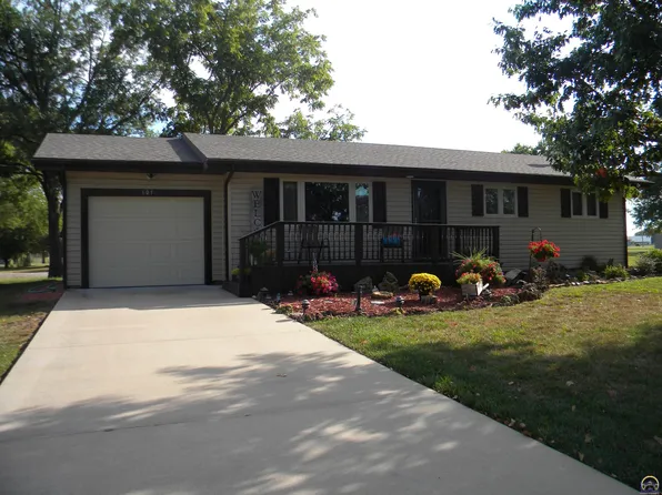 101 W Osage Ave, Hartford, KS 66854