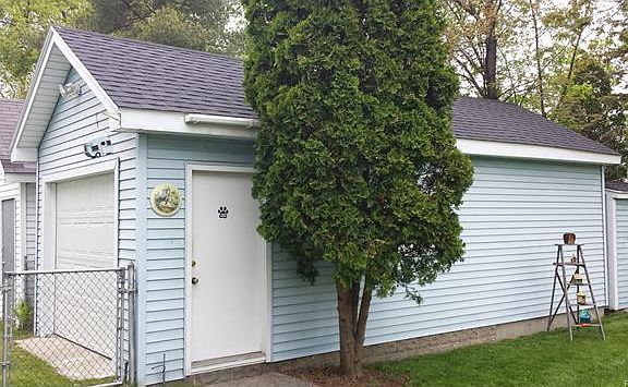 4th image of 1421 Whipple St