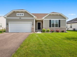 422 Cottrell Ln, Aurora, IL 60506