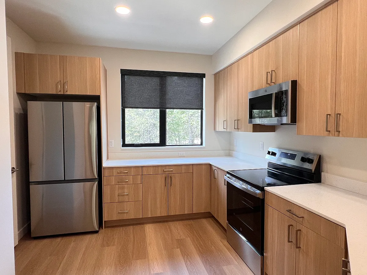 Building Photo - 301 N Mission St #127