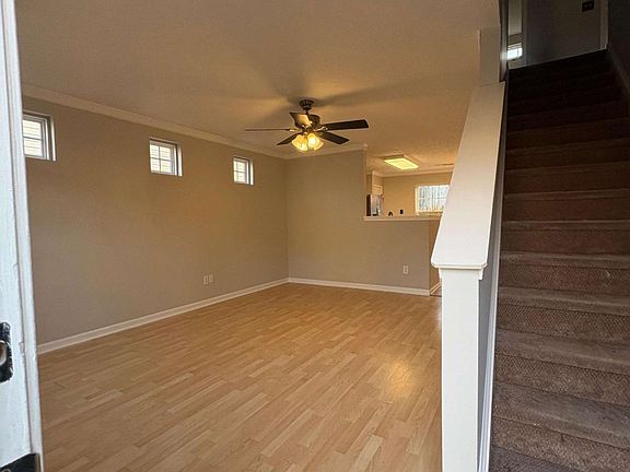 2nd image of 422 Royal Oak Dr