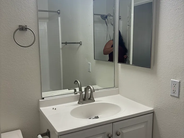 2x2 guest bath