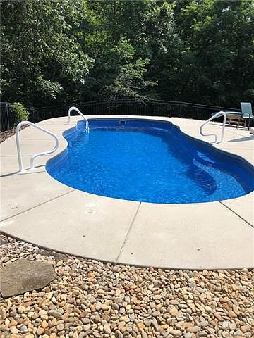 2nd image of 236 Donsdale Dr