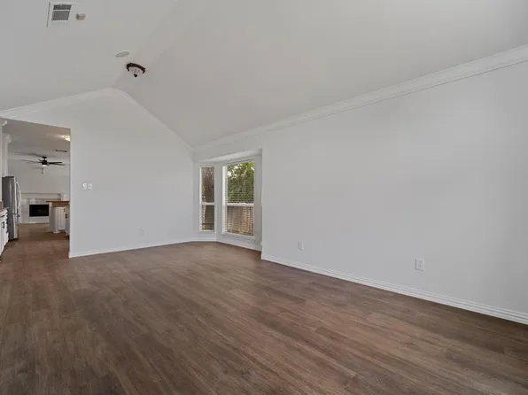 2820 Freedom Cir, Dallas, TX 75287