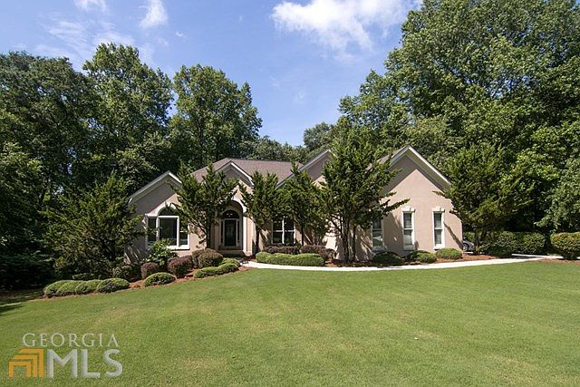 1st image of 600 Clubland Cir SE