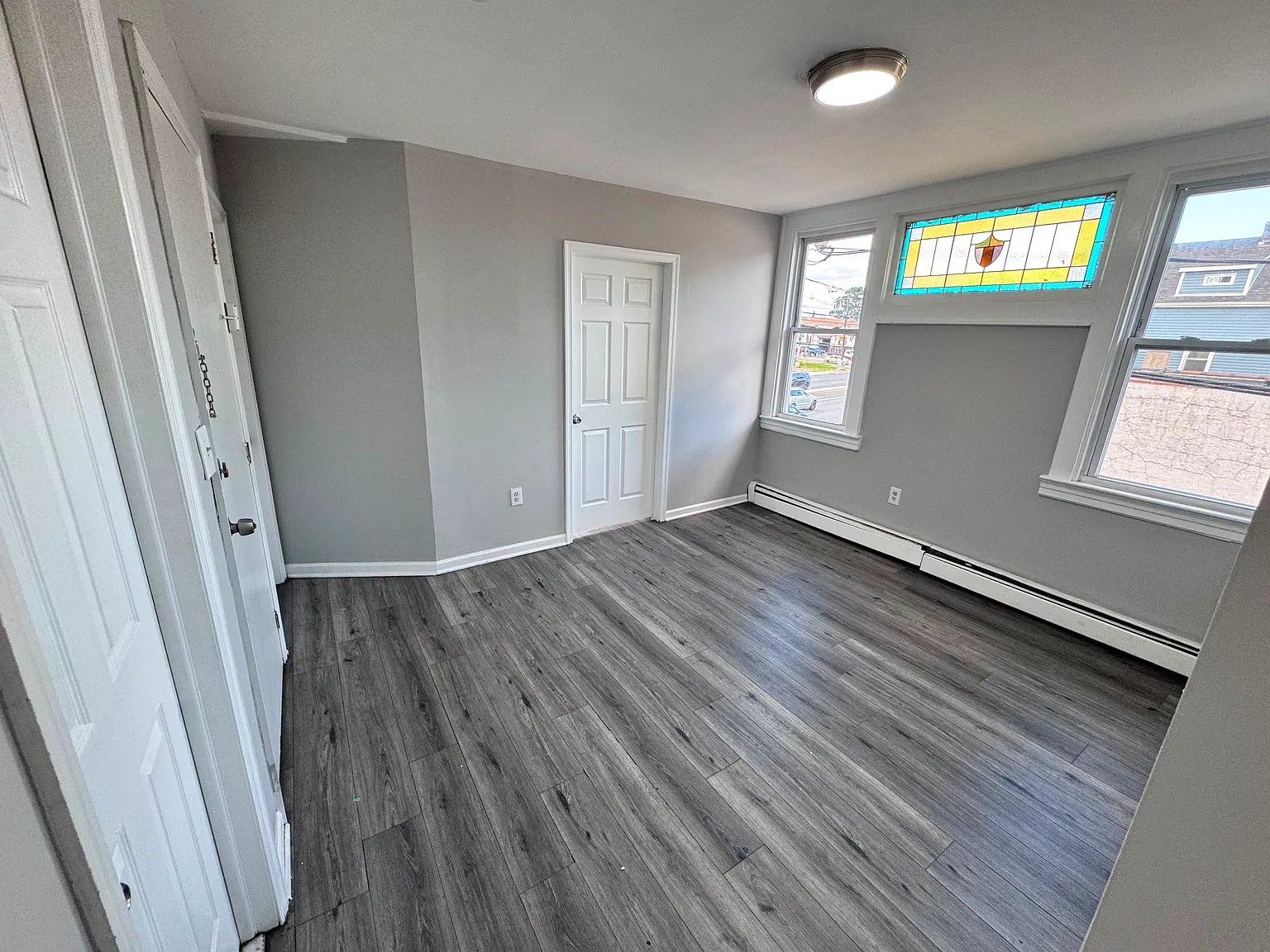 4 bed, $279 — Photo 2