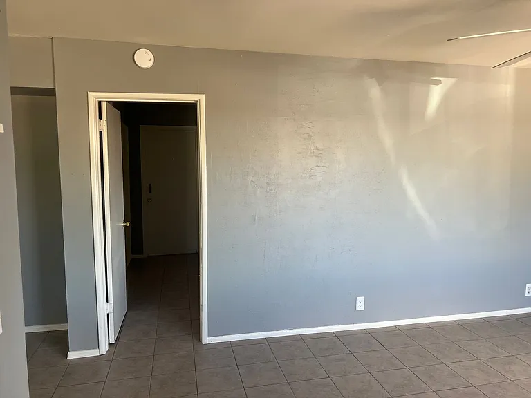 1445 S Kenneth Pl — Photo 5