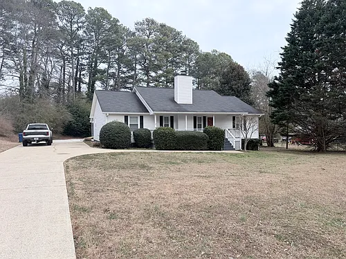 102 Park Place Dr Photo 1
