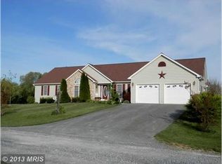3052 Oak Hill Rd, Waynesboro, PA 17268