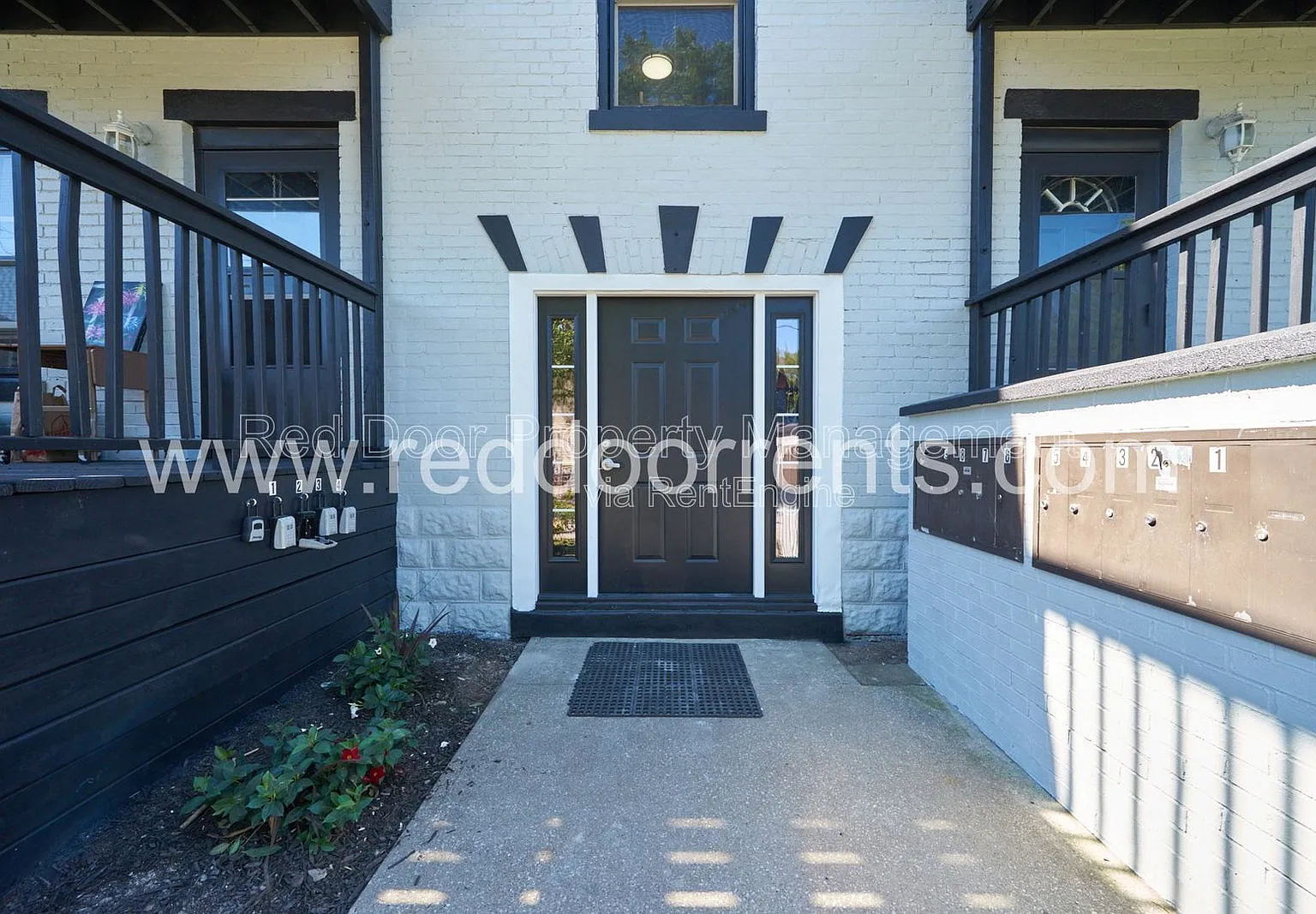 1 bed, 1.0 bath, 480 sqft, $920 — Photo 2