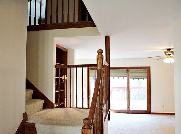 2nd image of 1100 Averill Dr