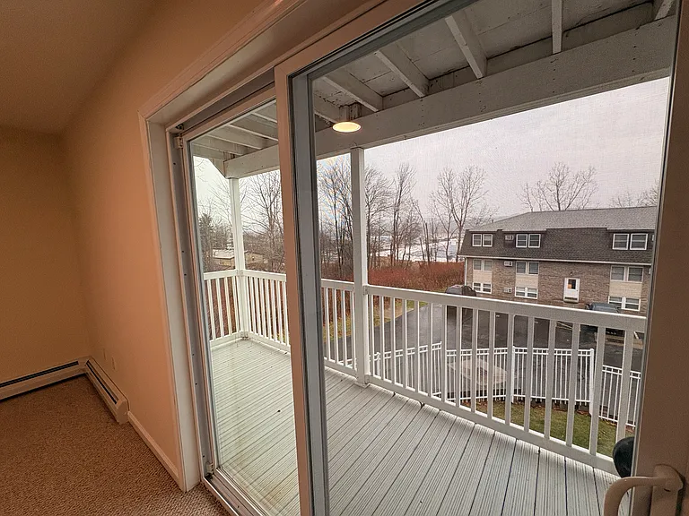 Holly Brook Apartments — Photo 56