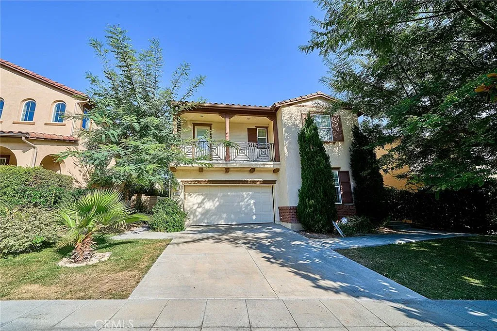 4 bed, 2909 sqft, $4,800 — Photo 1