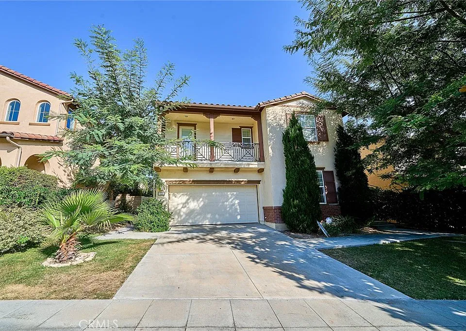1324 N Macneil Dr