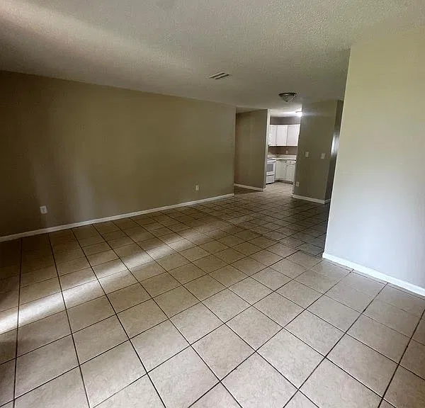 2495 N Sparkman Ave #B — Photo 3