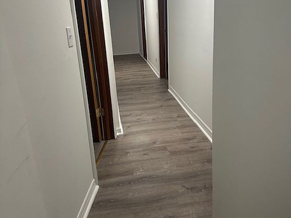 3rd image of 3022 N Oakley Ave #G