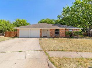 7016 Valleyford Ct, Watauga, TX 76148