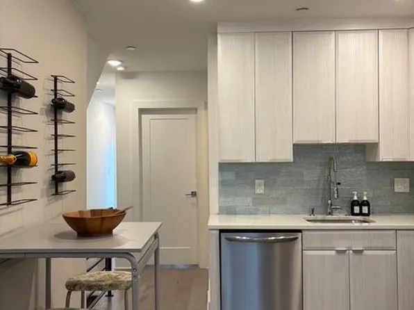 2006 Cambridge St #A, Philadelphia, PA 19130