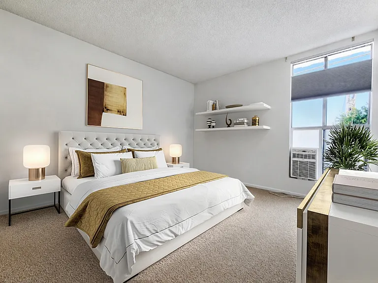 1447 S Saltair Ave #208 — Photo 9