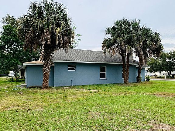 3rd image of 134 Crystal Ave W