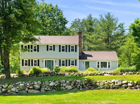 24 Bourbon Street, Bedford, NH 03110