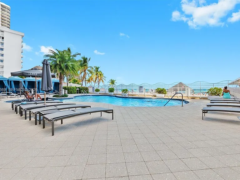 16699 Collins Ave #4204 — Photo 38