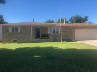 1705 W Beeson Rd, Dodge City, KS 67801