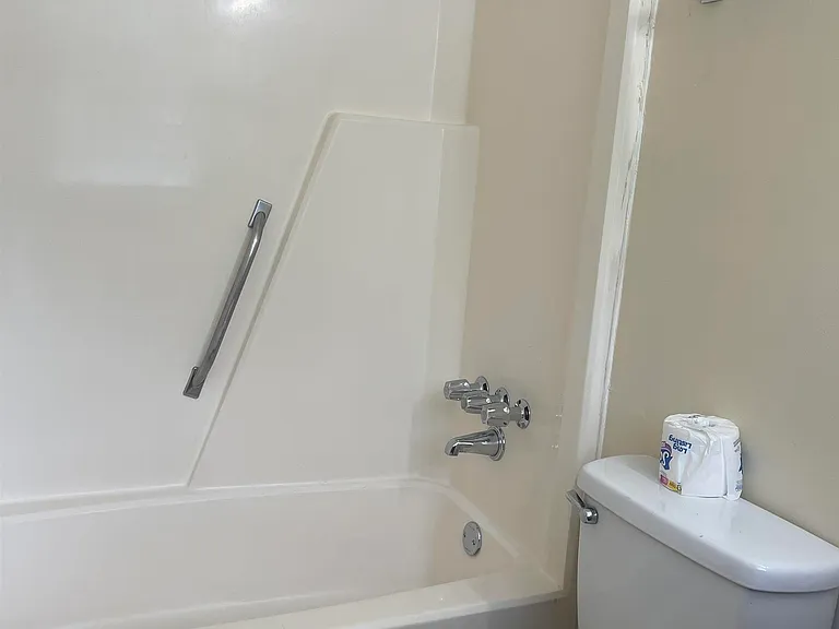 125 Misty Oak Rd #B — Photo 14