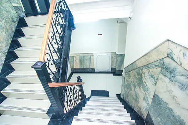 Rented by Jonis Realty | media 9