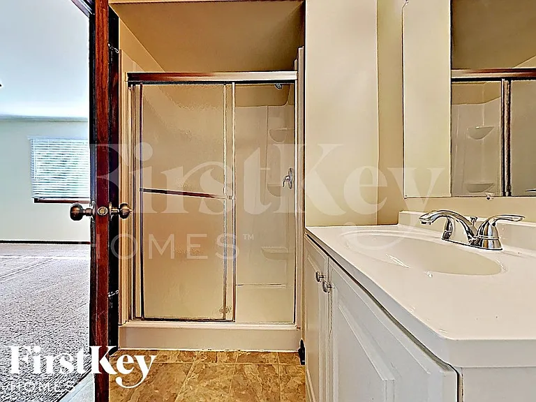 22600 Amy Dr — Photo 11