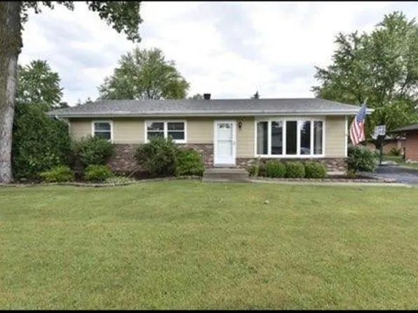 607 Holdridge Ave, Winthrop Harbor, IL 60096